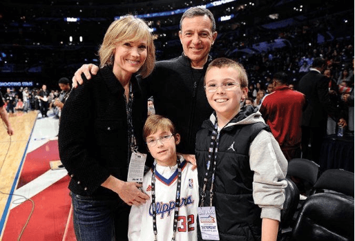 Susan Iger Ex-Husband Robert Iger with his current wife and children